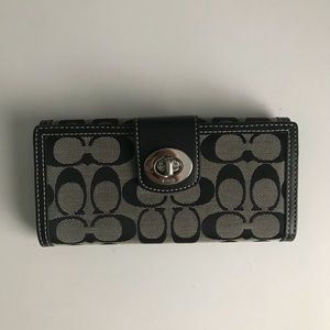 Coach clasp wallet